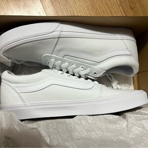 Men’s Vans Ward Brand new with box and tags